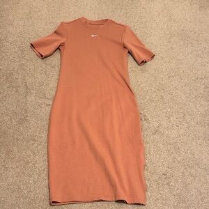 Nike Women's Sportswear Essential Tight Midi Dress